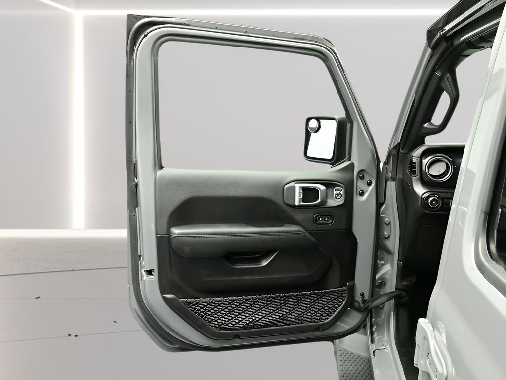 2023 Jeep Wrangler Sahara Altitude