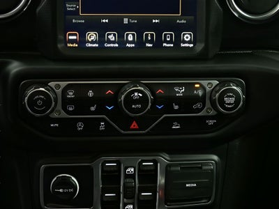 2023 Jeep Wrangler Sahara Altitude