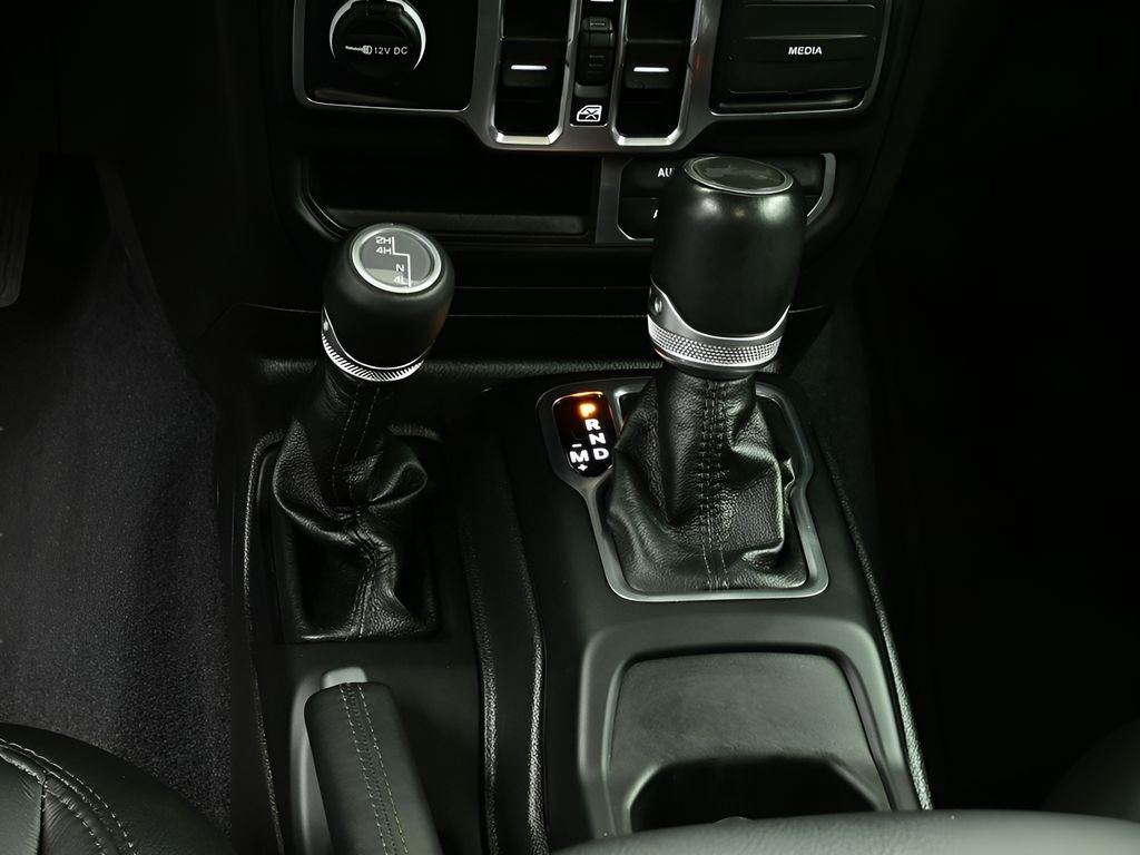 2023 Jeep Wrangler Sahara Altitude