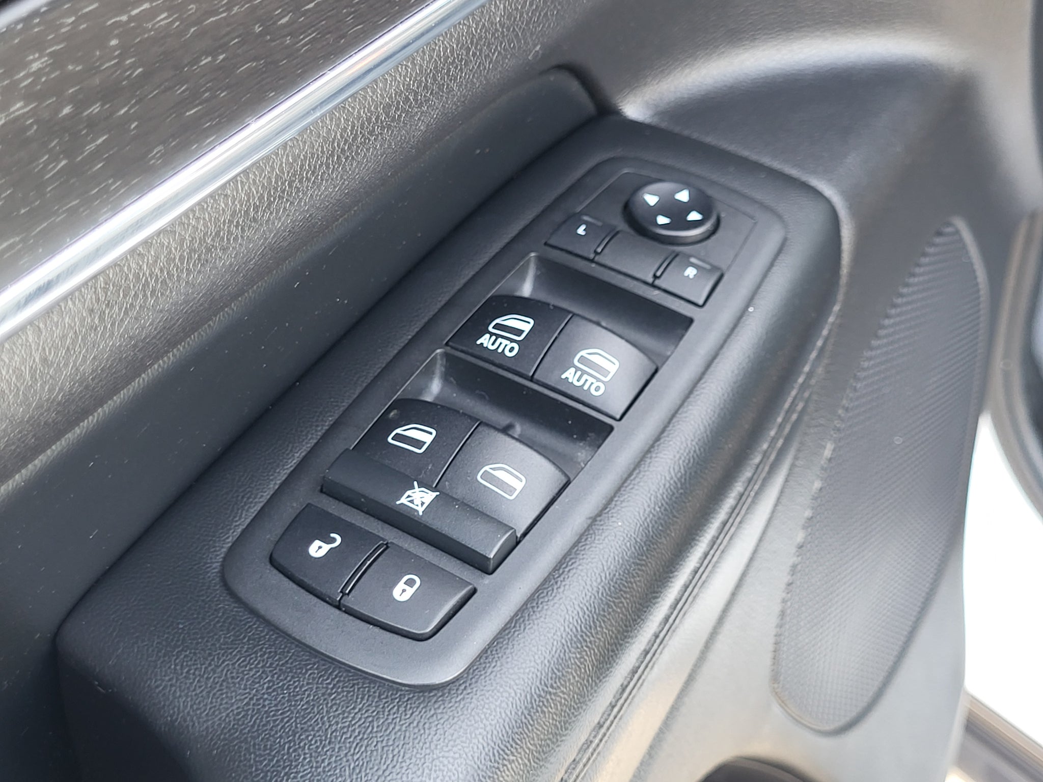2018 Jeep Grand Cherokee Sterling Edition