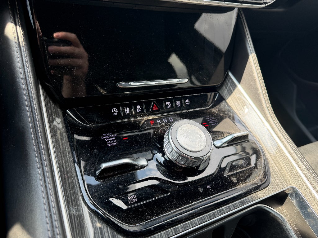 2022 Jeep Wagoneer Series III