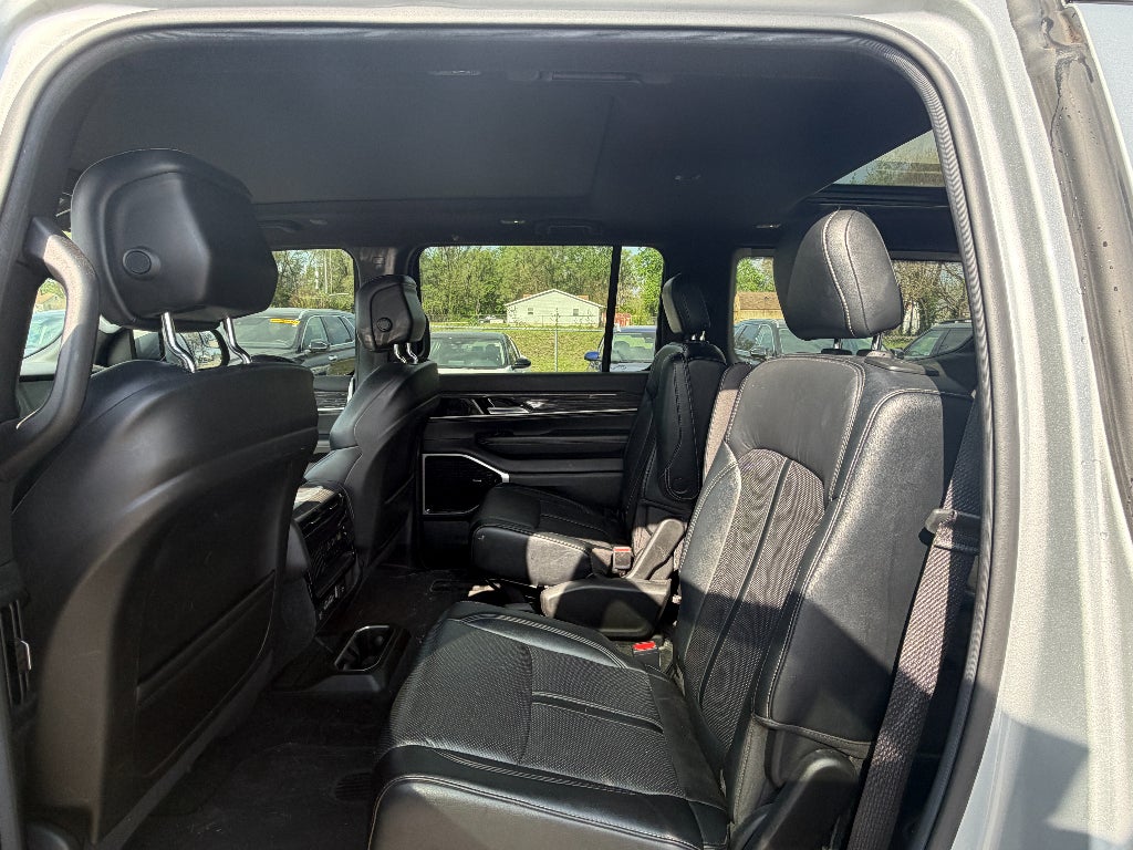 2022 Jeep Wagoneer Series III