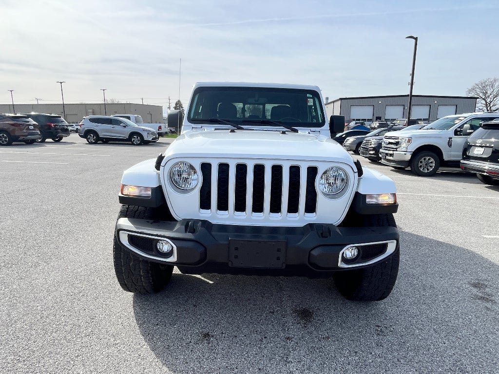 2022 Jeep Gladiator Overland