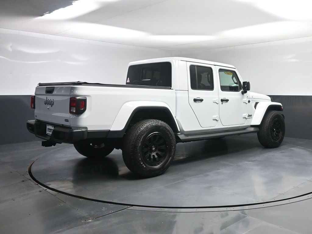 2022 Jeep Gladiator Overland