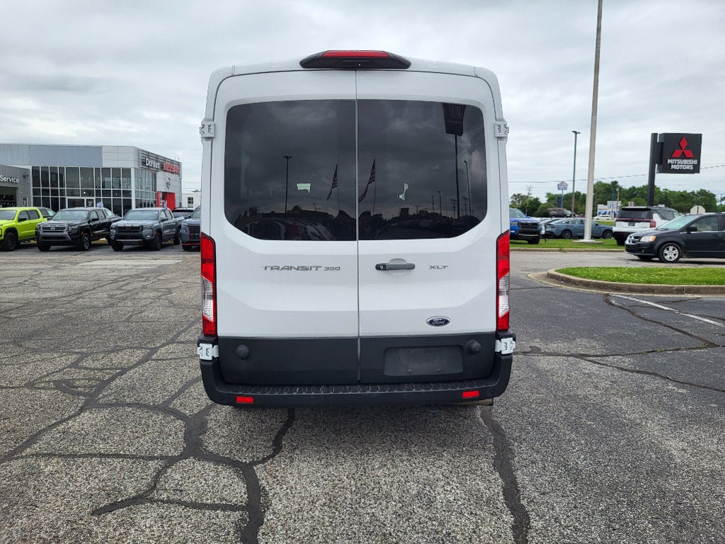 2024 Ford Transit Wagon XLT