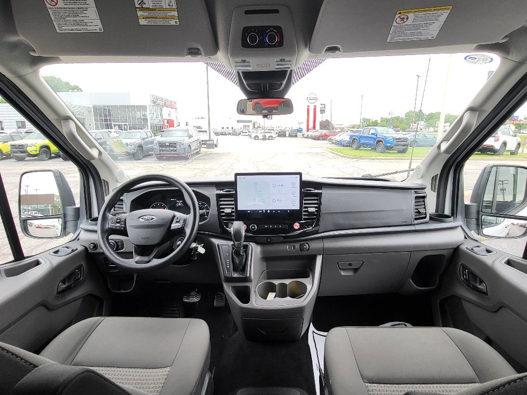 2024 Ford Transit Wagon XLT
