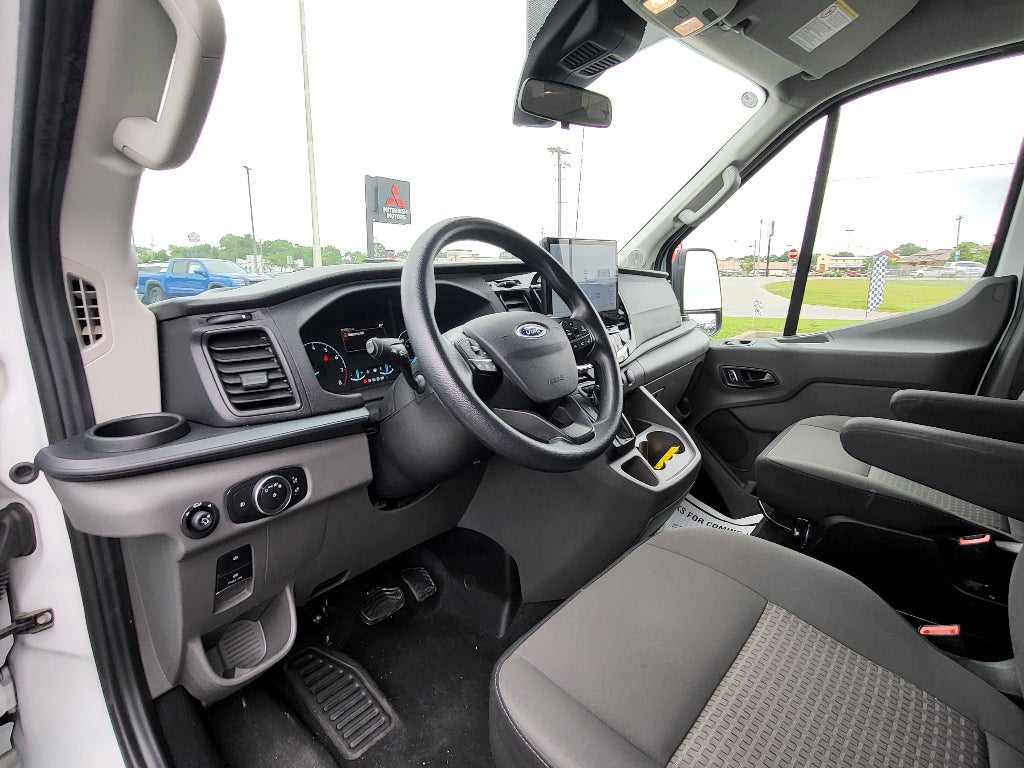 2024 Ford Transit Wagon XLT