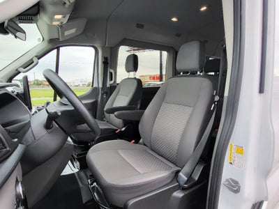 2024 Ford Transit Wagon XLT