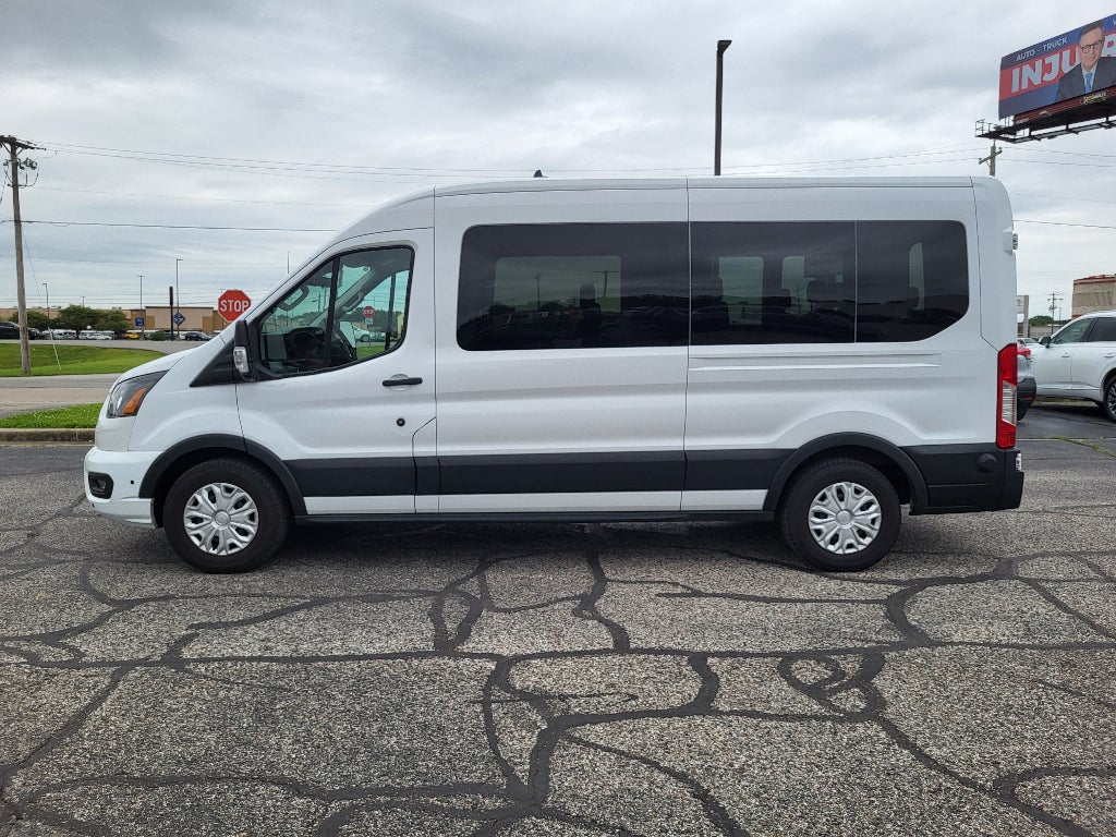 2024 Ford Transit Wagon XLT