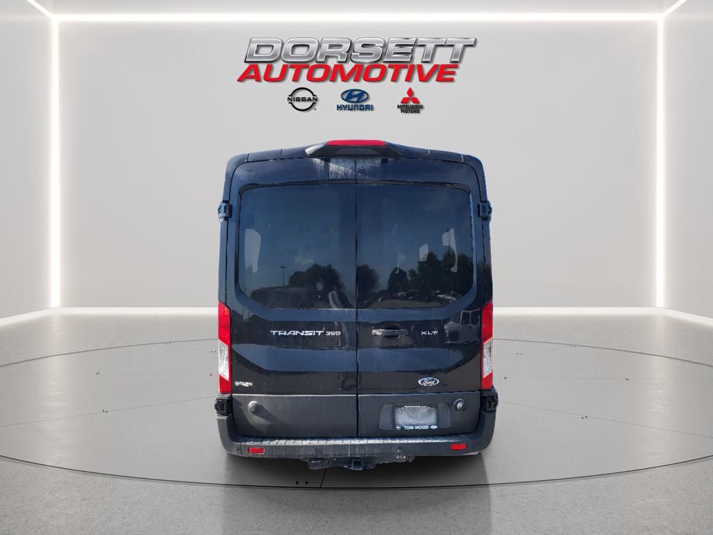 2024 Ford Transit Wagon XLT