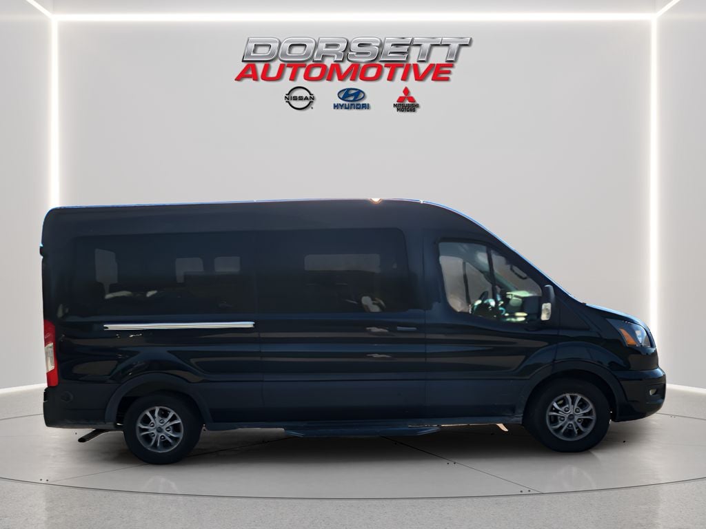 2024 Ford Transit Wagon XLT