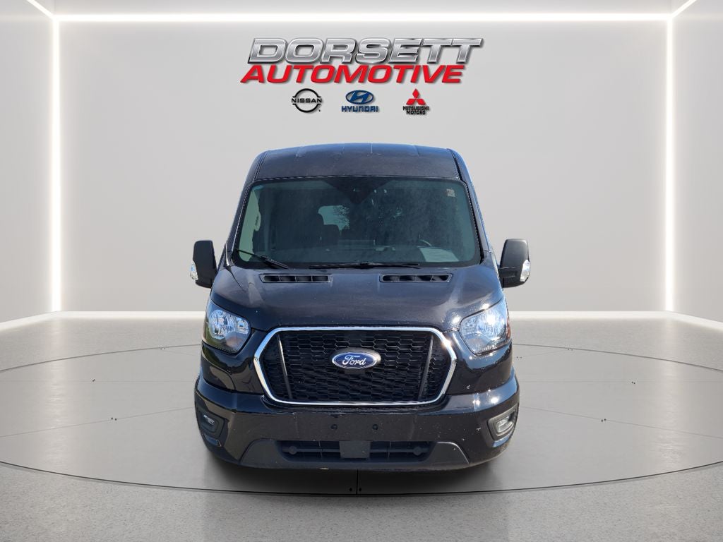 2024 Ford Transit Wagon XLT