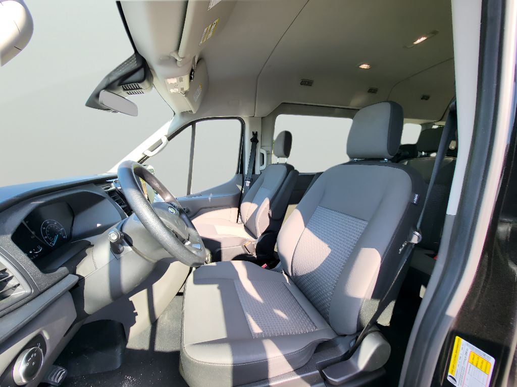 2024 Ford Transit Wagon XLT