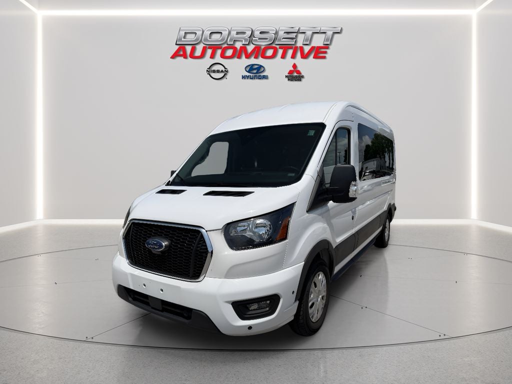 2024 Ford Transit Wagon XLT