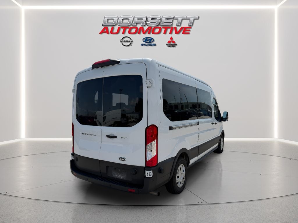 2024 Ford Transit Wagon XLT