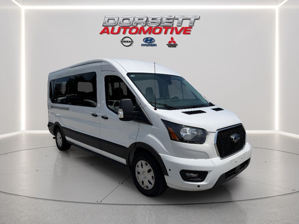 2024 Ford Transit Wagon XLT