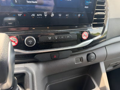 2024 Ford Transit Wagon XLT