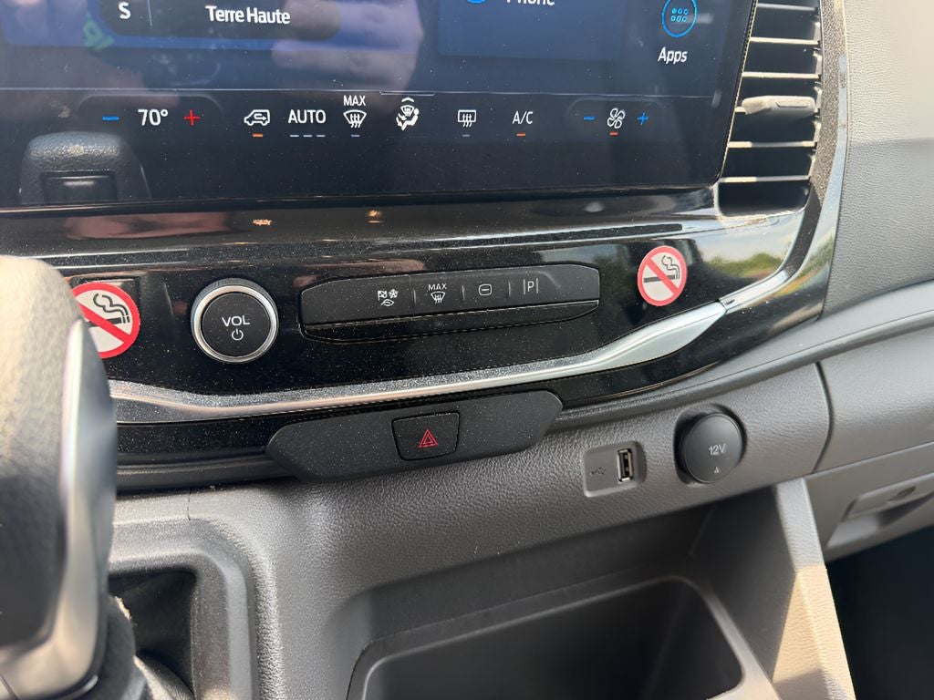 2024 Ford Transit Wagon XLT