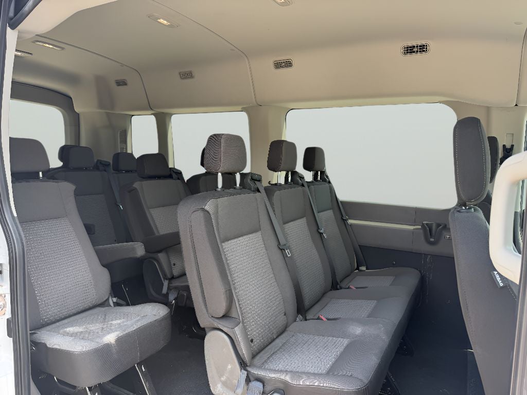 2024 Ford Transit Wagon XLT