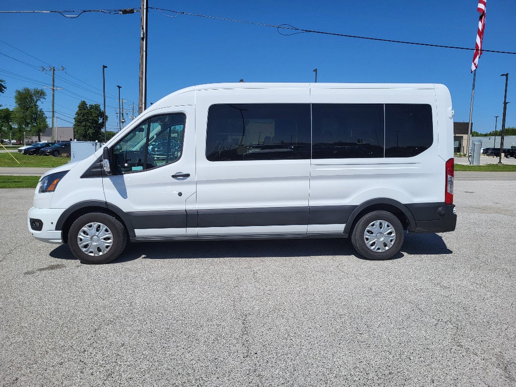 2024 Ford Transit Wagon XLT