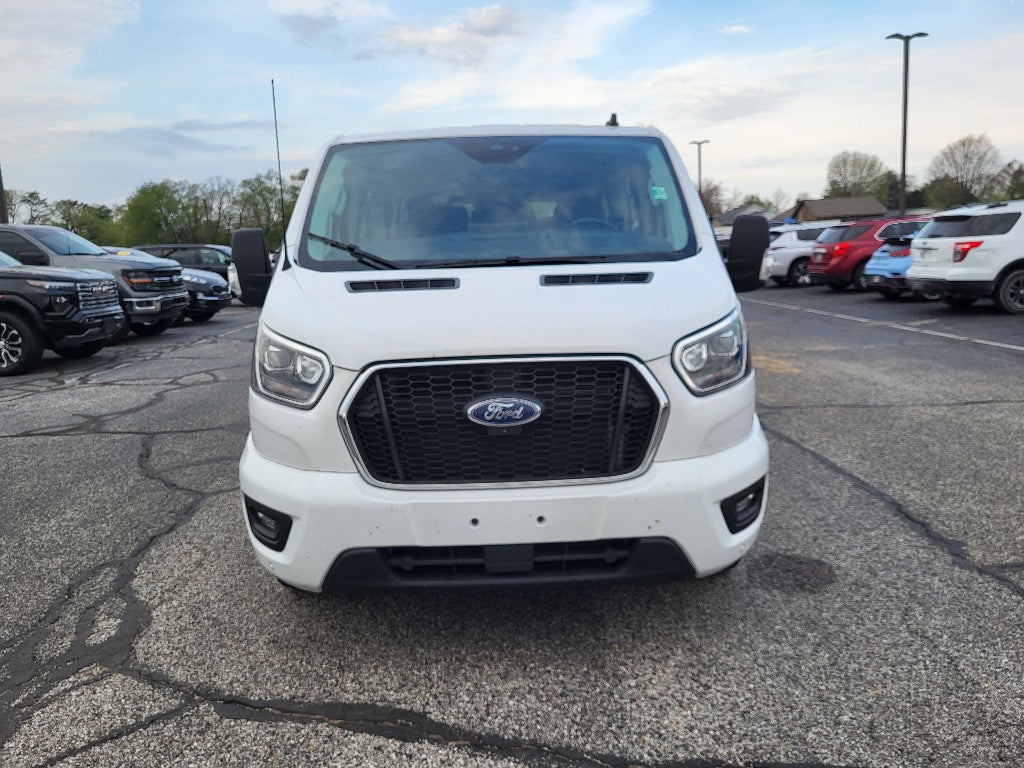 2023 Ford Transit Wagon XLT