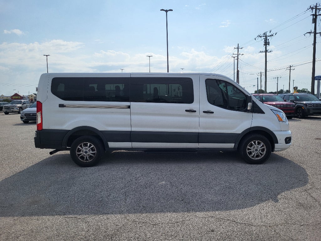 2021 Ford Transit Wagon XLT