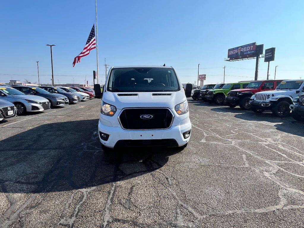2024 Ford Transit Wagon XLT