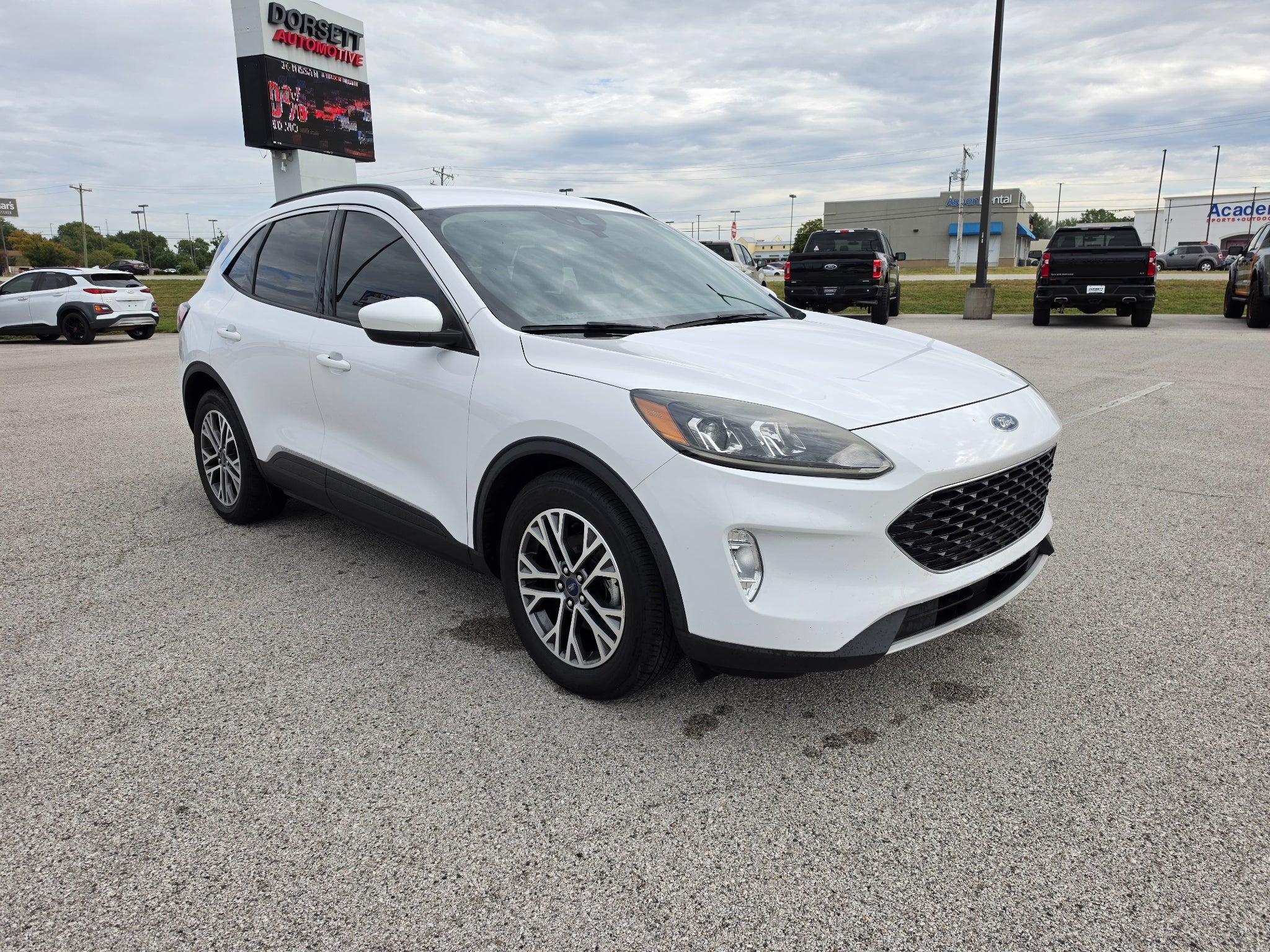 2020 Ford Escape SEL
