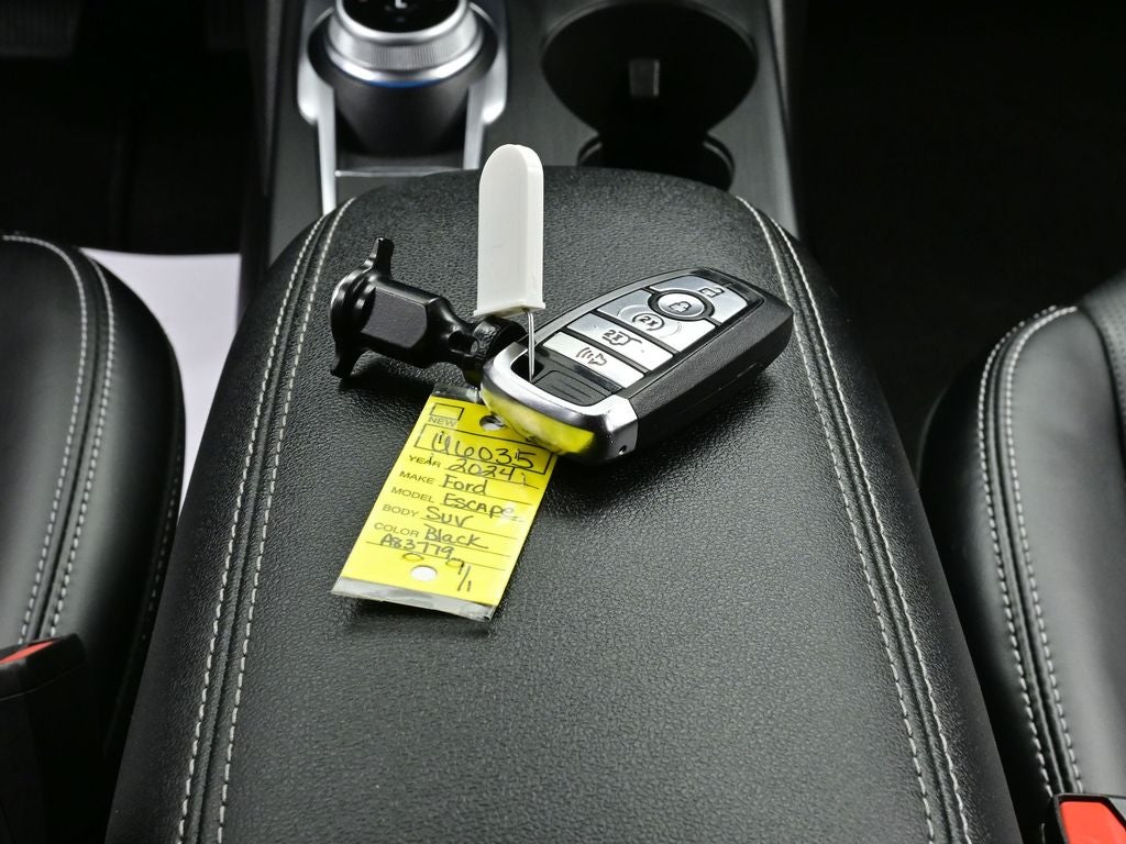 2024 Ford Escape Platinum