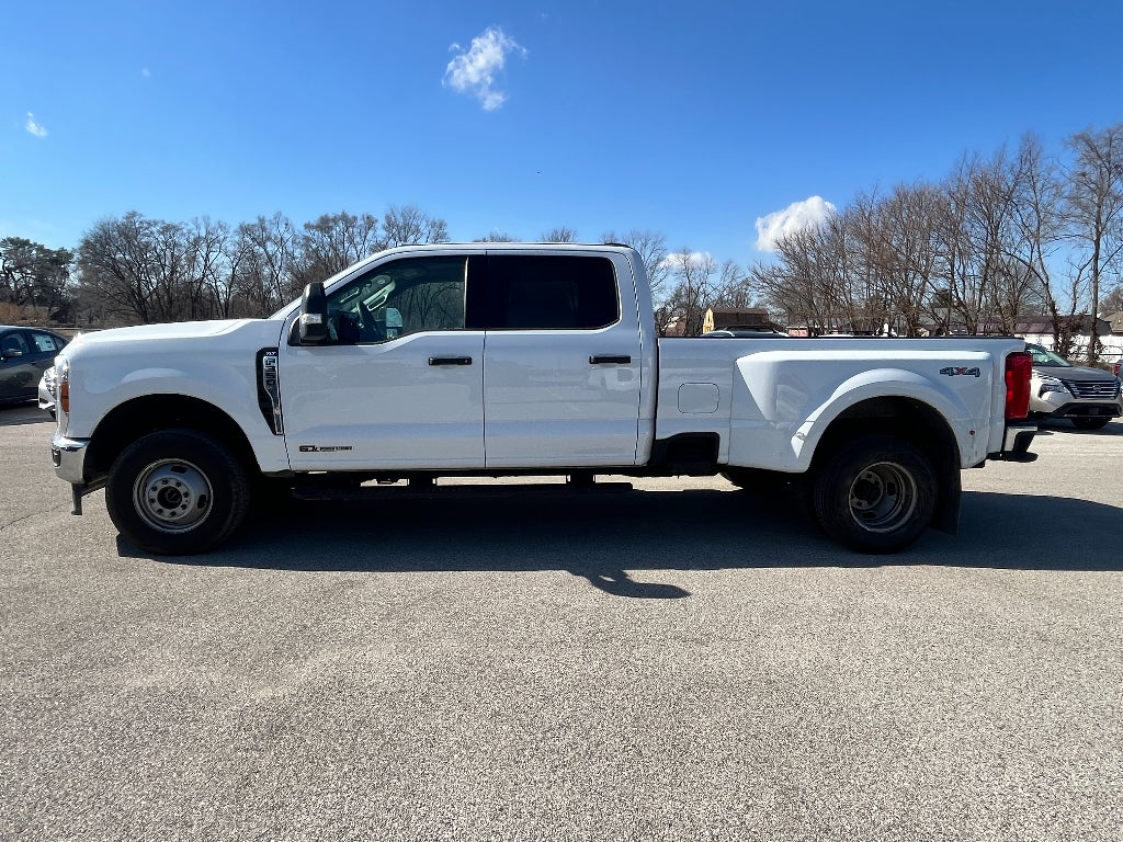 2025 Ford F-350 XLT