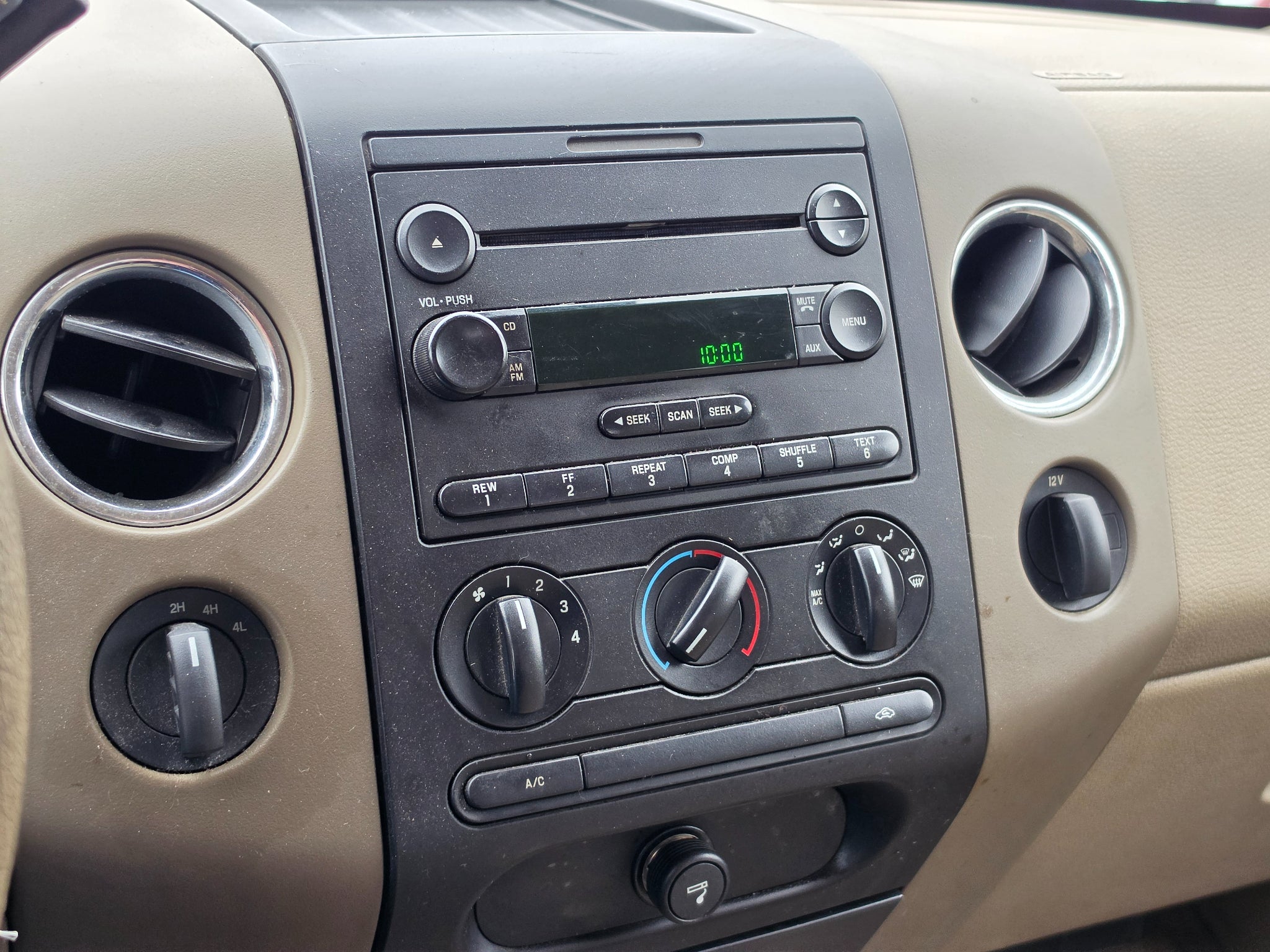 2005 Ford F-150 XLT