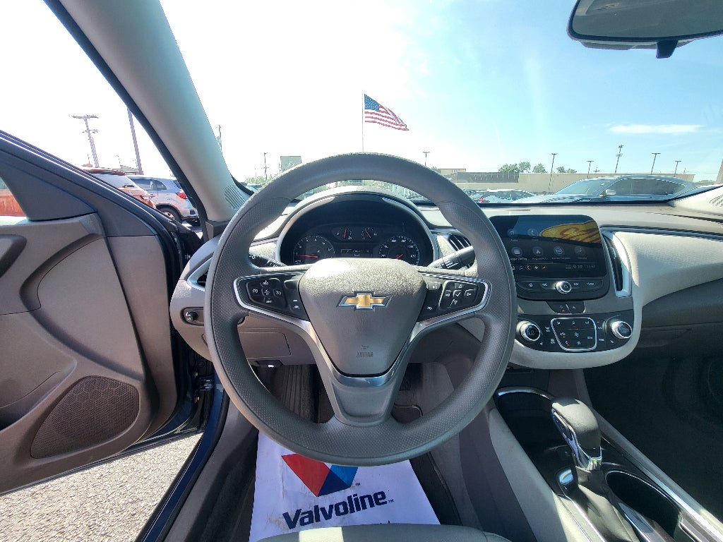 2025 Chevrolet Malibu LT