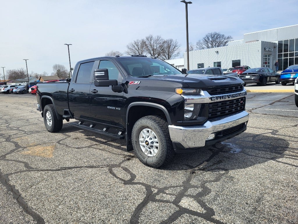 2022 Chevrolet Silverado LT