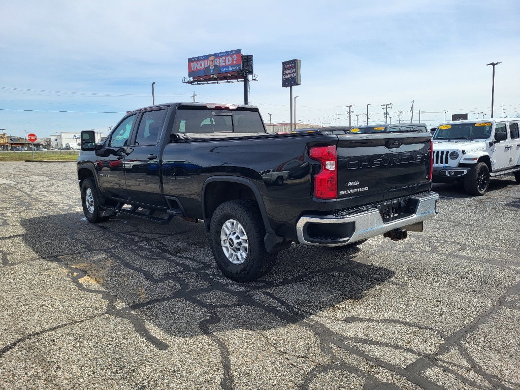 2022 Chevrolet Silverado LT