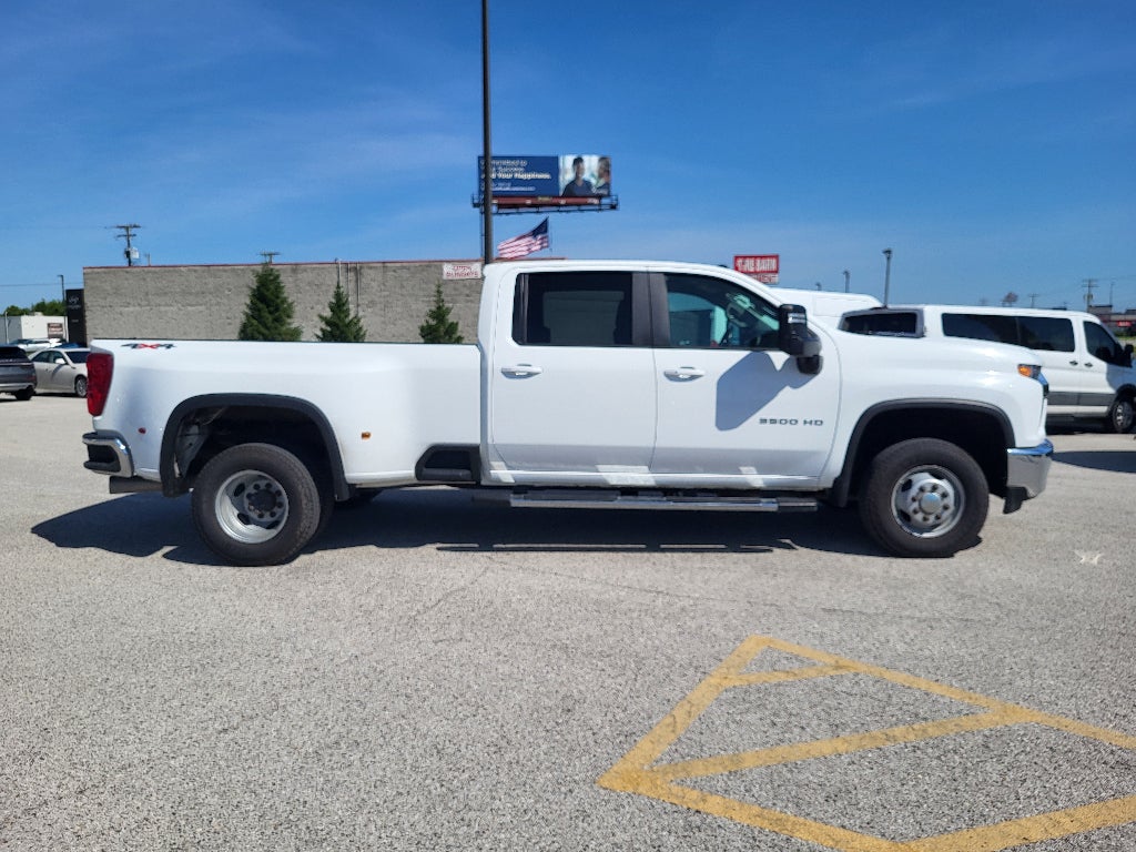 2022 Chevrolet Silverado LT