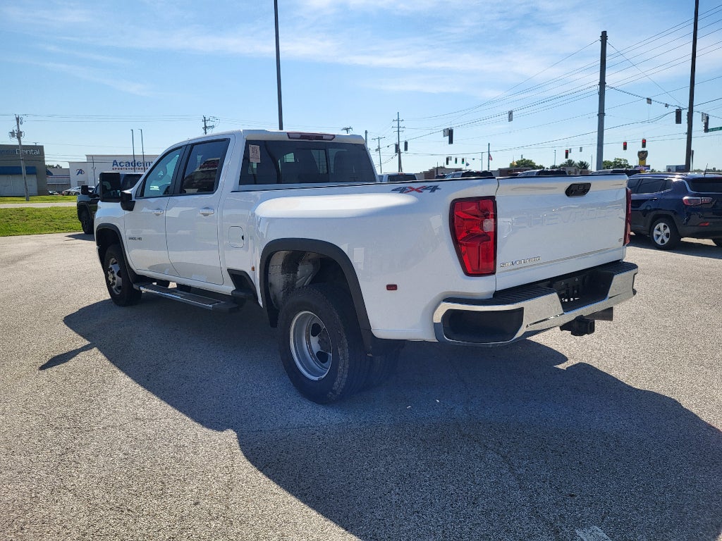 2022 Chevrolet Silverado LT