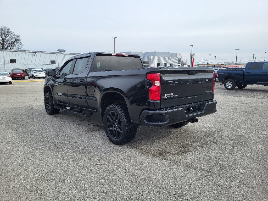 2023 Chevrolet Silverado Custom