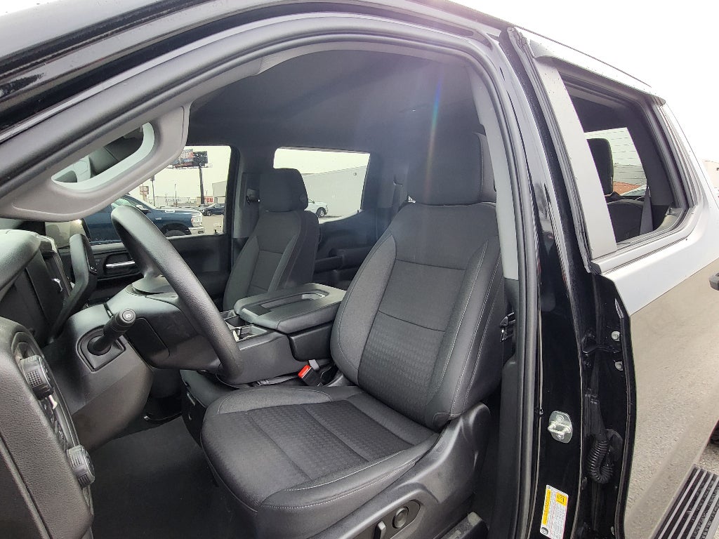 2023 Chevrolet Silverado Custom