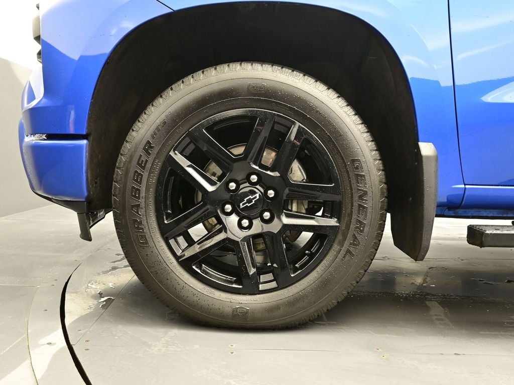 2023 Chevrolet Silverado Custom