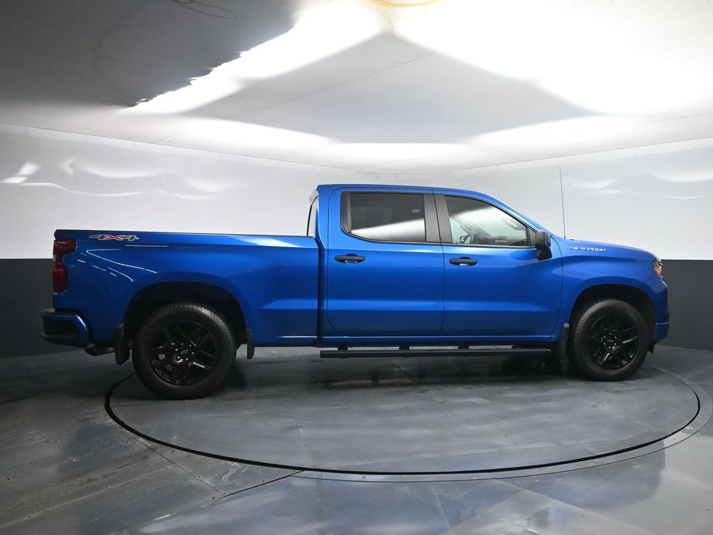 2023 Chevrolet Silverado Custom