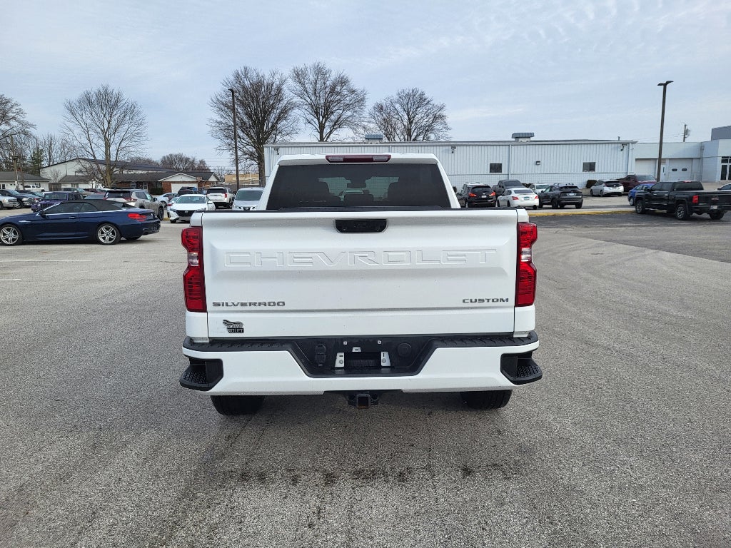 2023 Chevrolet Silverado Custom