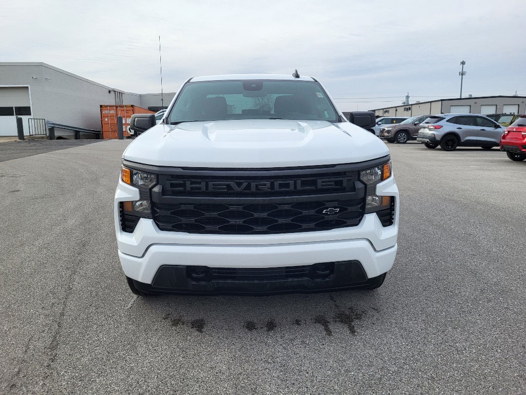 2023 Chevrolet Silverado Custom