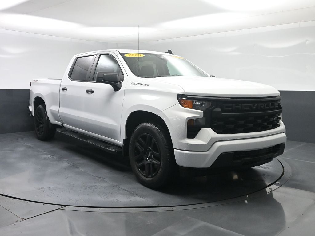 2023 Chevrolet Silverado Custom