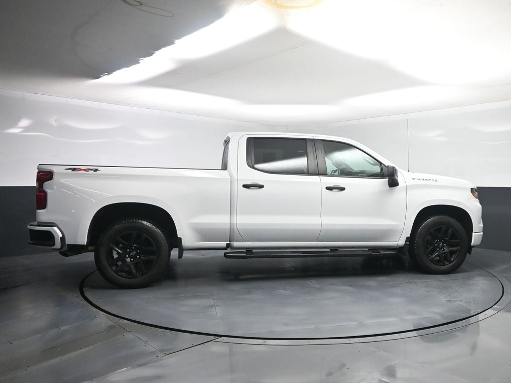 2023 Chevrolet Silverado Custom