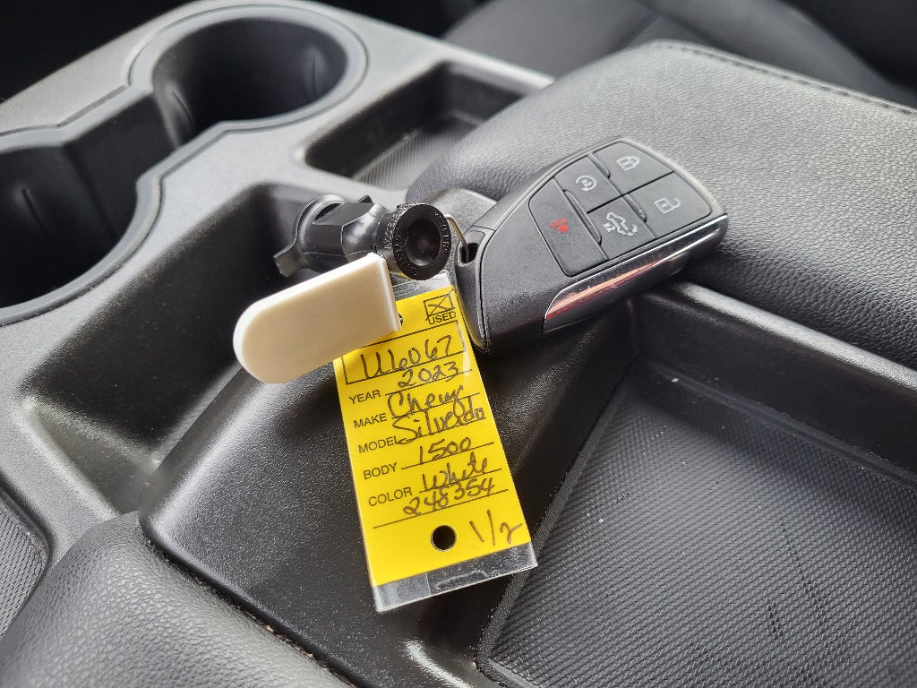 2023 Chevrolet Silverado Custom