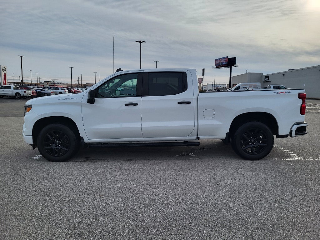 2023 Chevrolet Silverado Custom
