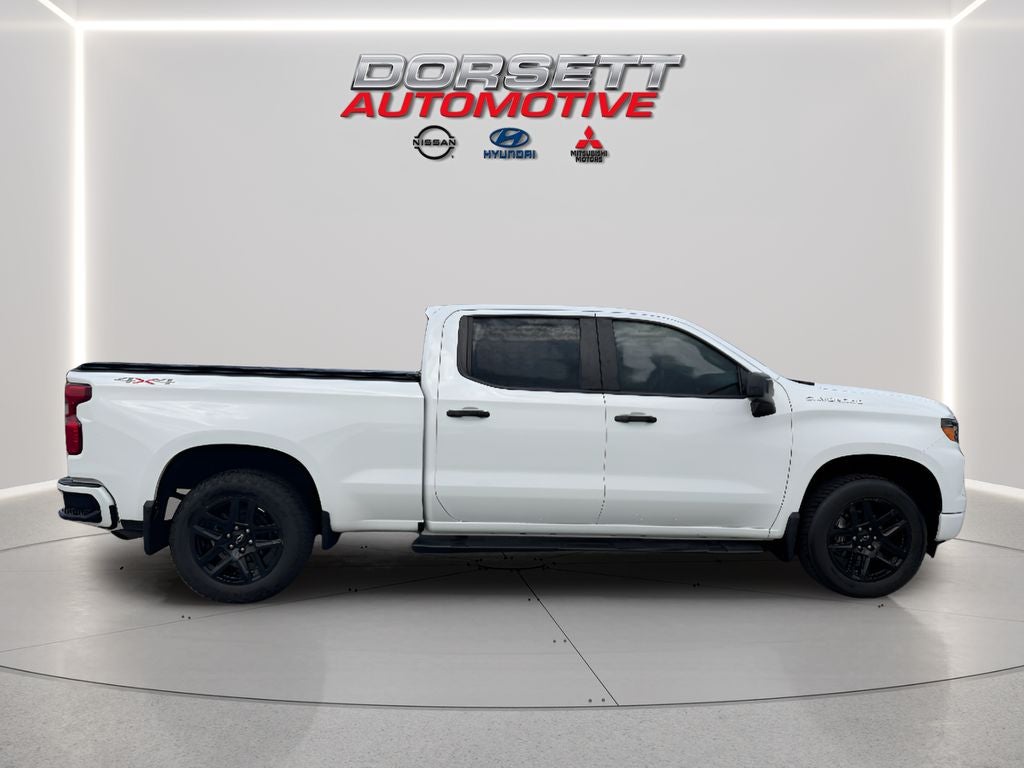 2023 Chevrolet Silverado Custom