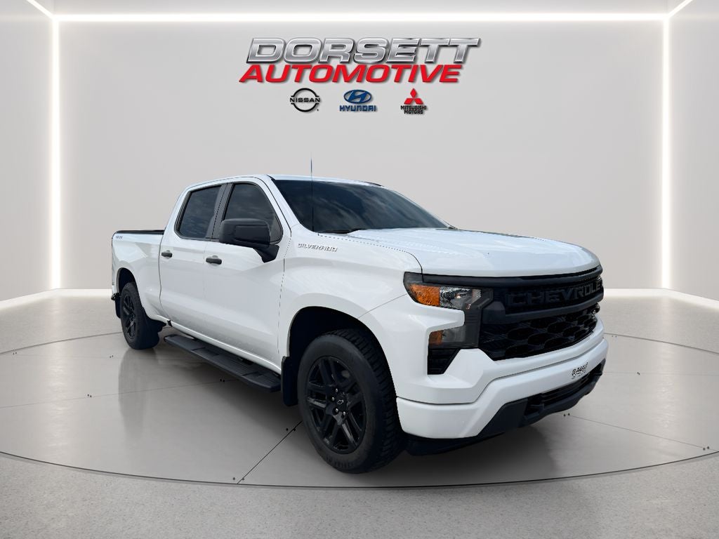 2023 Chevrolet Silverado Custom