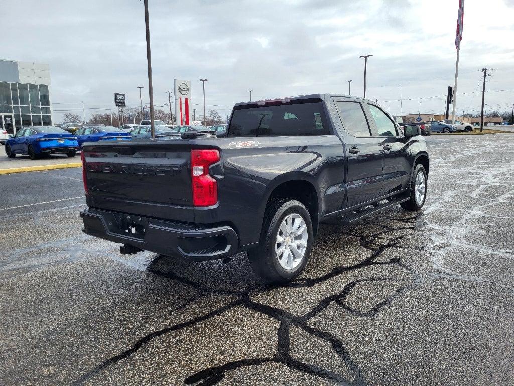 2023 Chevrolet Silverado Custom