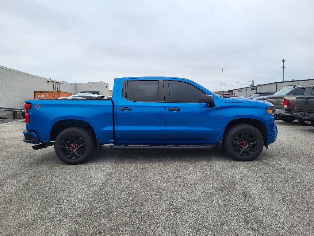 2023 Chevrolet Silverado Custom
